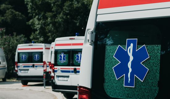 湘乡救护车转运病人过路高速收费吗?